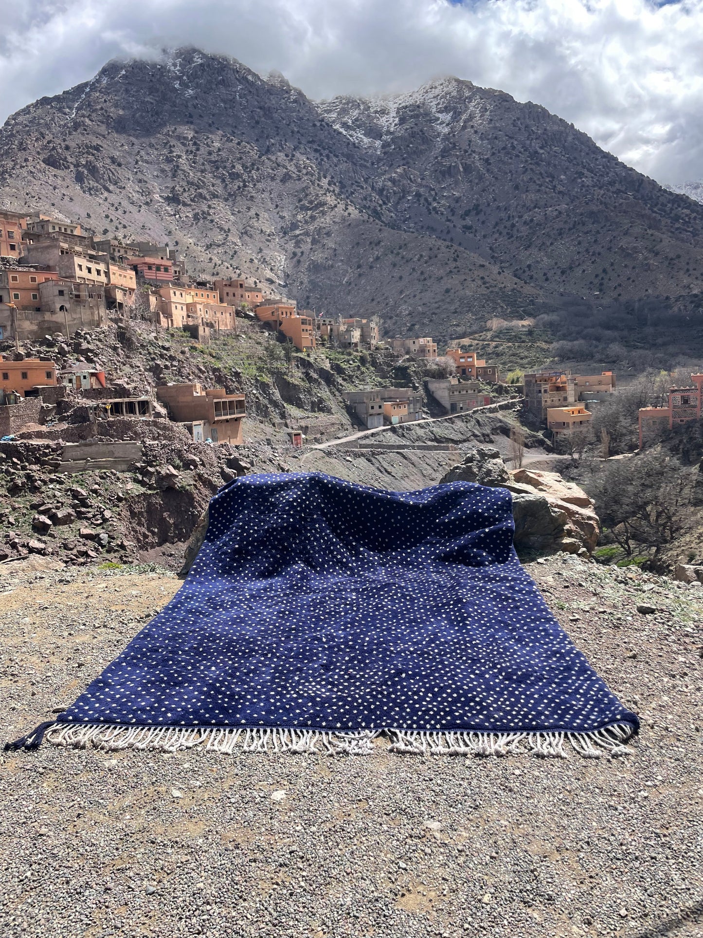 Handmade Beni Ourain Rug –  Minimalist & Boho Chic Vintage Beni Ourain Rug –  available to ship size is 11x8 feet