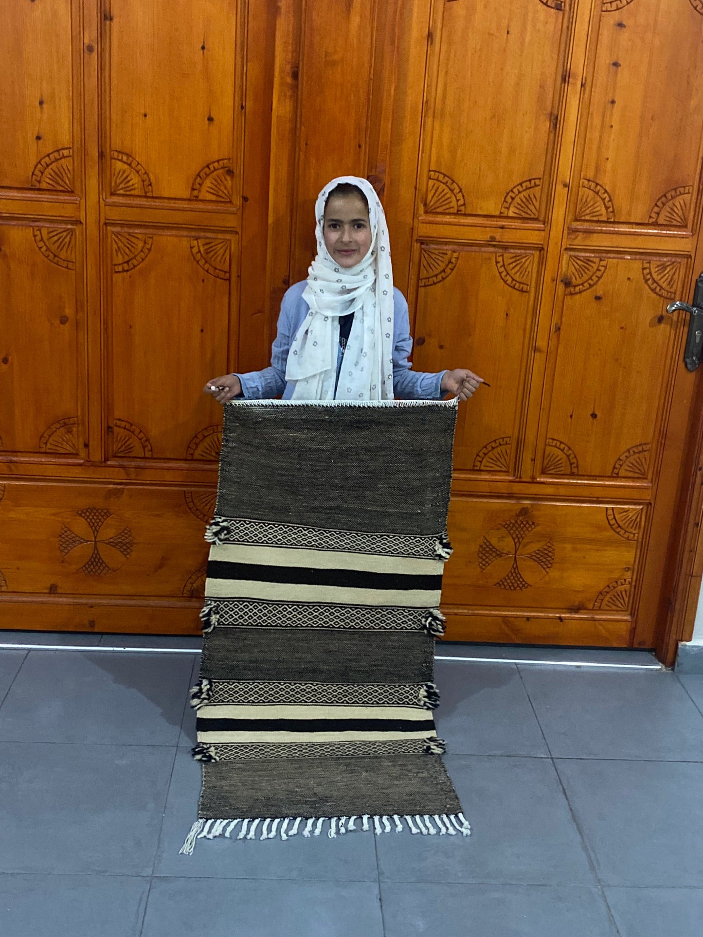 Moroccan  Kilim  handmade 100%wool berber  rugs  size is