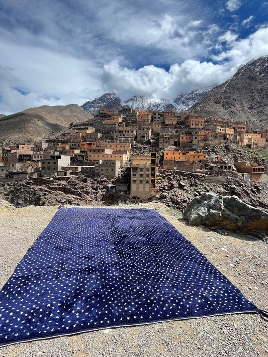 Handmade Beni Ourain Rug –  Minimalist & Boho Chic Vintage Beni Ourain Rug –  available to ship size is 11x8 feet