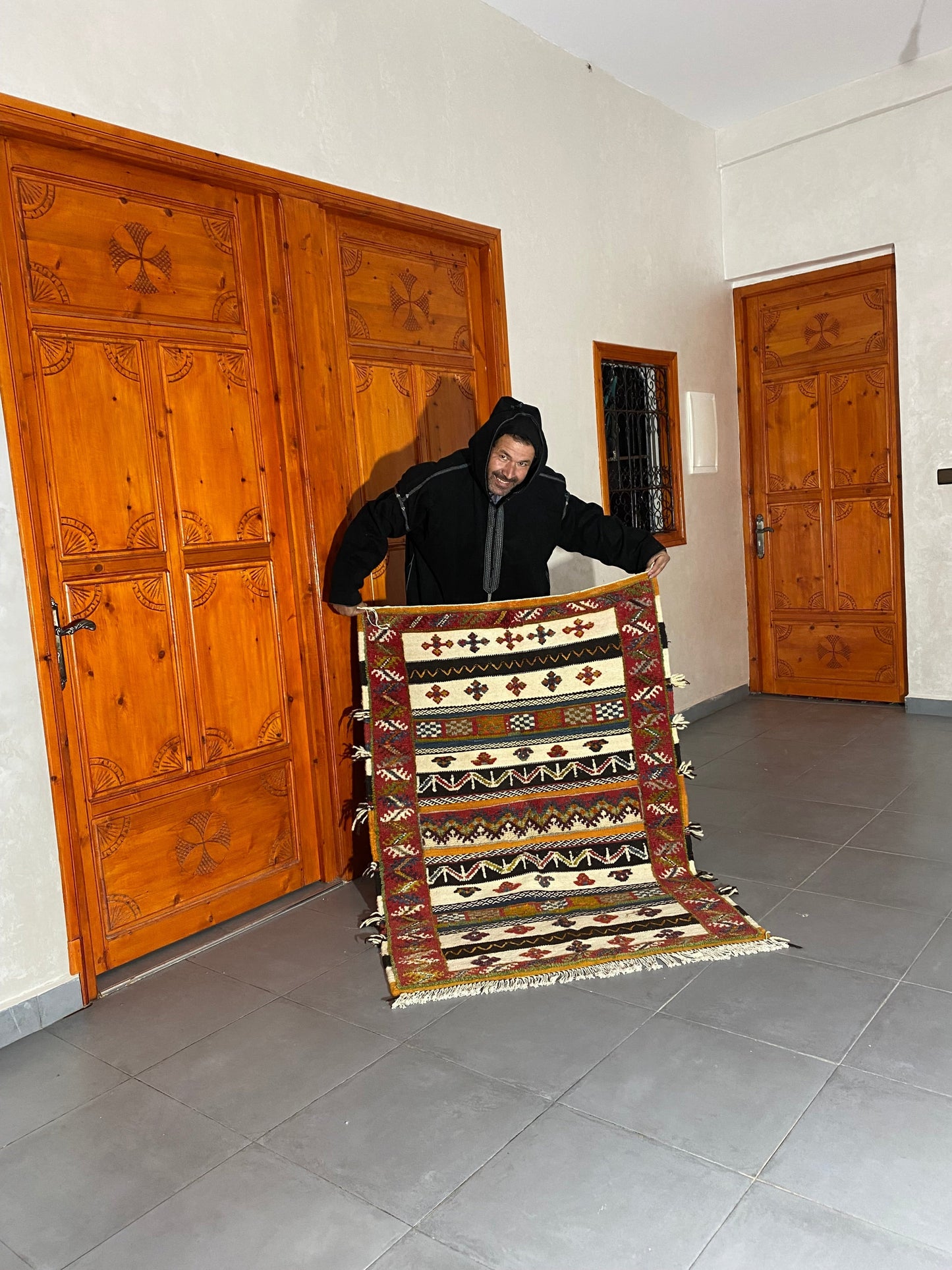 Moroccan Kilim handmade 100%wool berber rugs. size is 205x145 cm