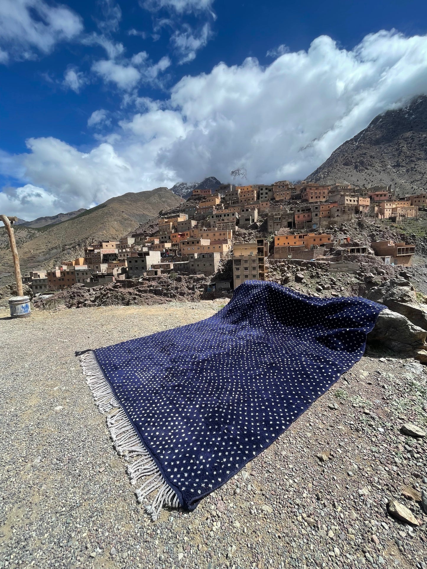 Handmade Beni Ourain Rug –  Minimalist & Boho Chic Vintage Beni Ourain Rug –  available to ship size is 11x8 feet