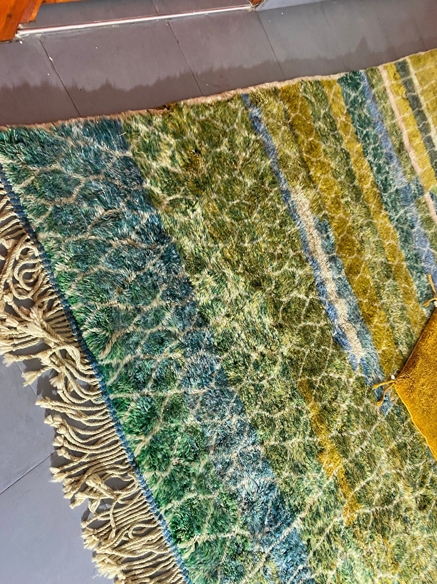 Moroccan rugs, Moroccan carpets, handmade rugs, authentic rugs, intricate patterns, vibrant colors  cm160x99 cm