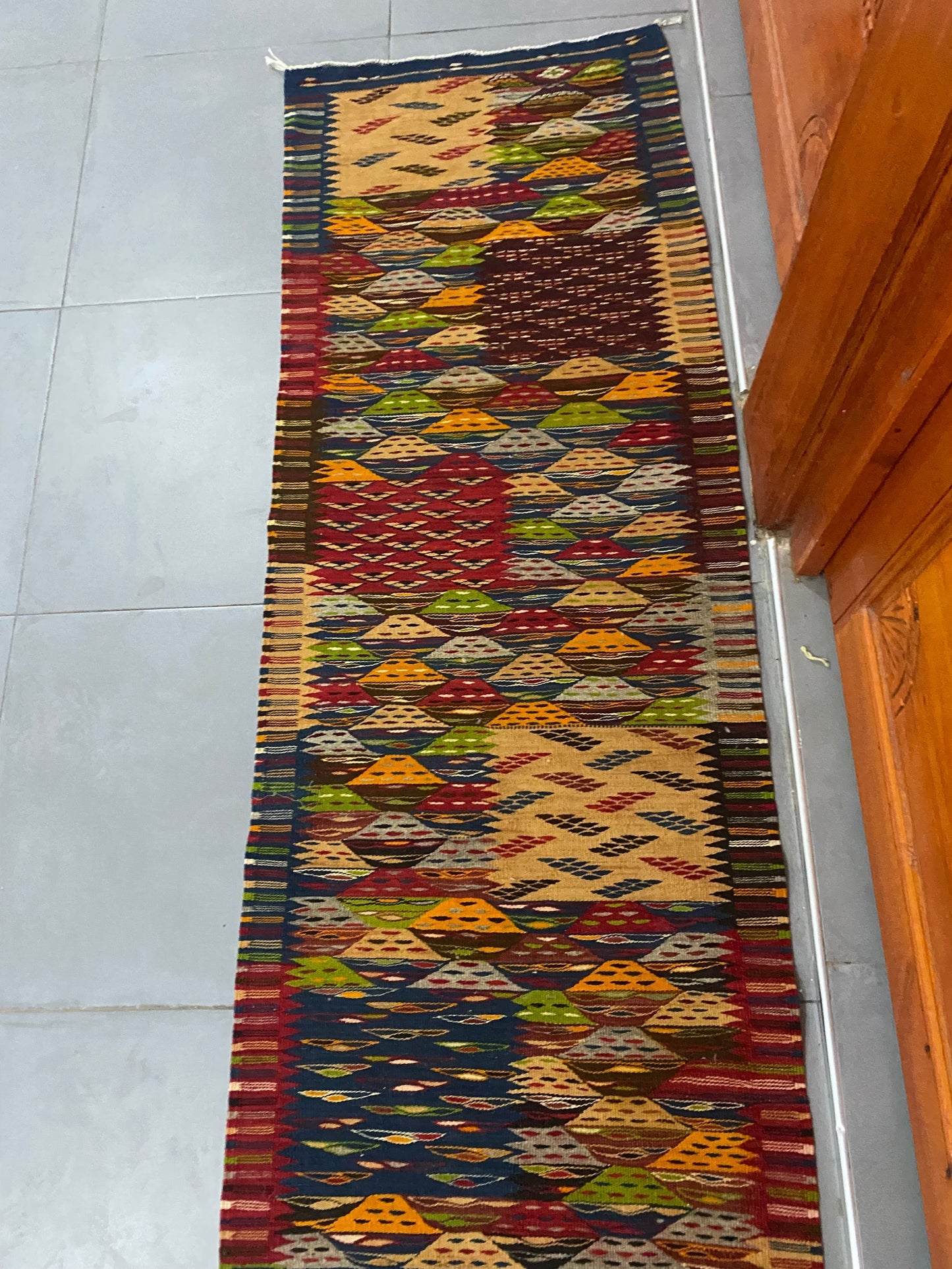 Moroccan  Kilim  handmade 100%wool berber  rugs  size is