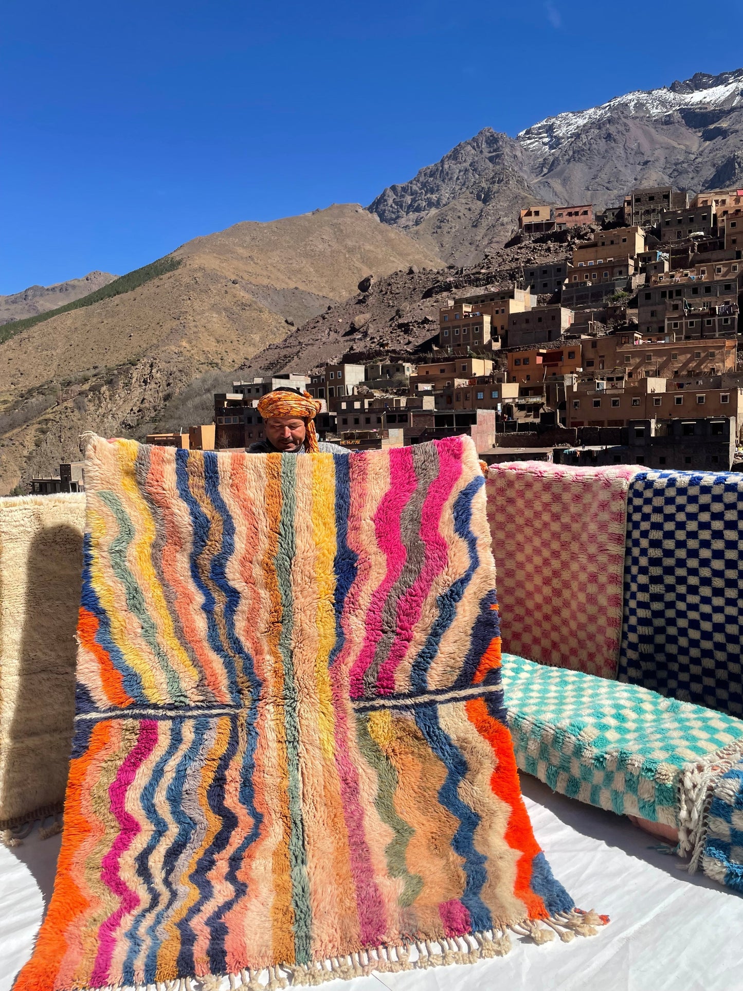 Morocco rugs handmade woven in atlas, Berber carpet in stock size is 220x160 cm