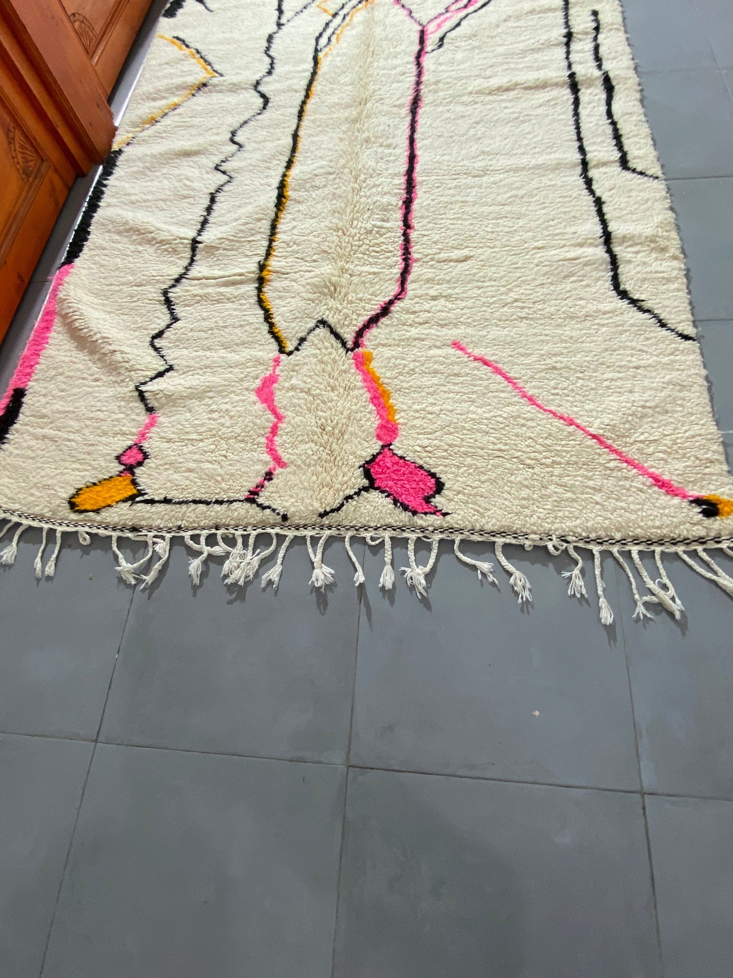 Azilal Carpets are traditional handwoven rugs  rugs handmade hand woven rugs	 hand knotted wool rugrugs vintage size is 230x150 cm