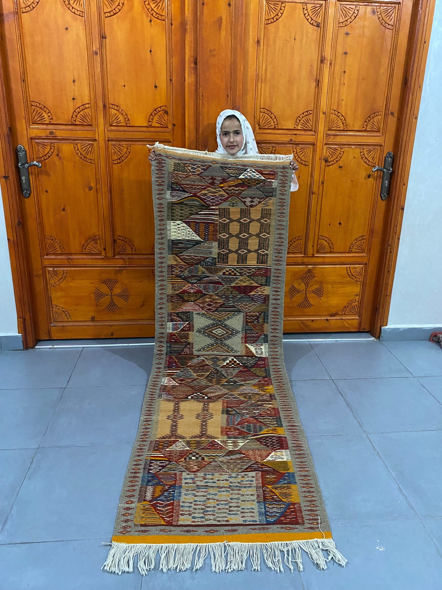 Moroccan  Kilim  handmade 100%wool berber  rugs  size is