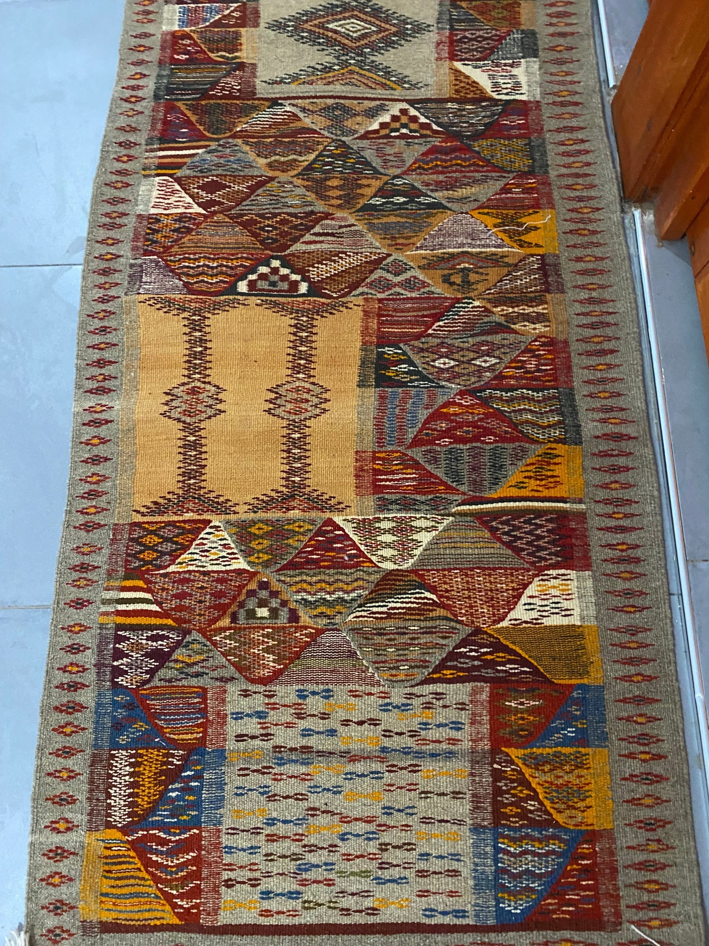 Moroccan  Kilim  handmade 100%wool berber  rugs  size is