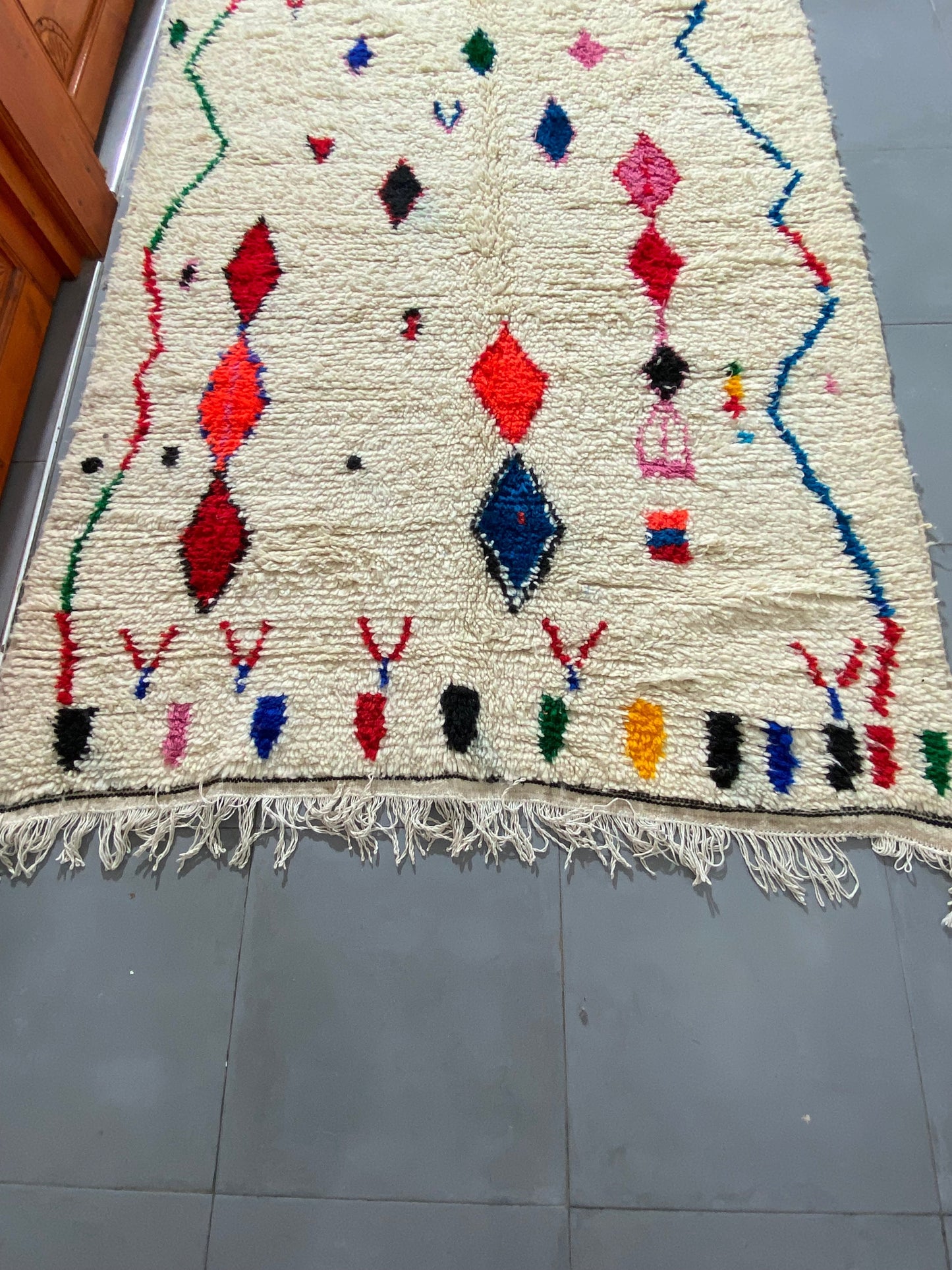 Azilal Carpets are traditional handwoven rugs  rugs handmade hand woven rugs	 hand knotted wool rugrugs vintage size is 230x150 cm