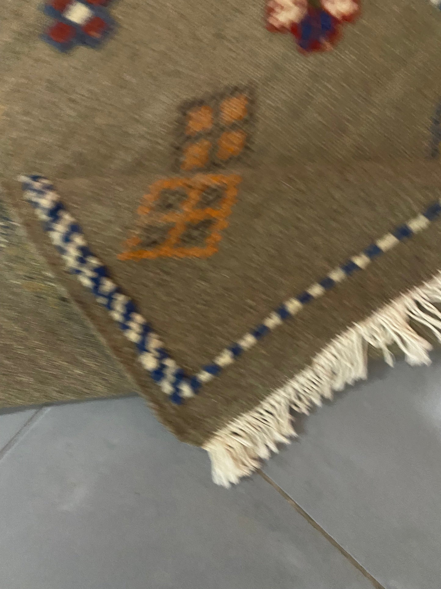 Moroccan  Kilim  handmade 100%wool berber  rugs  size is