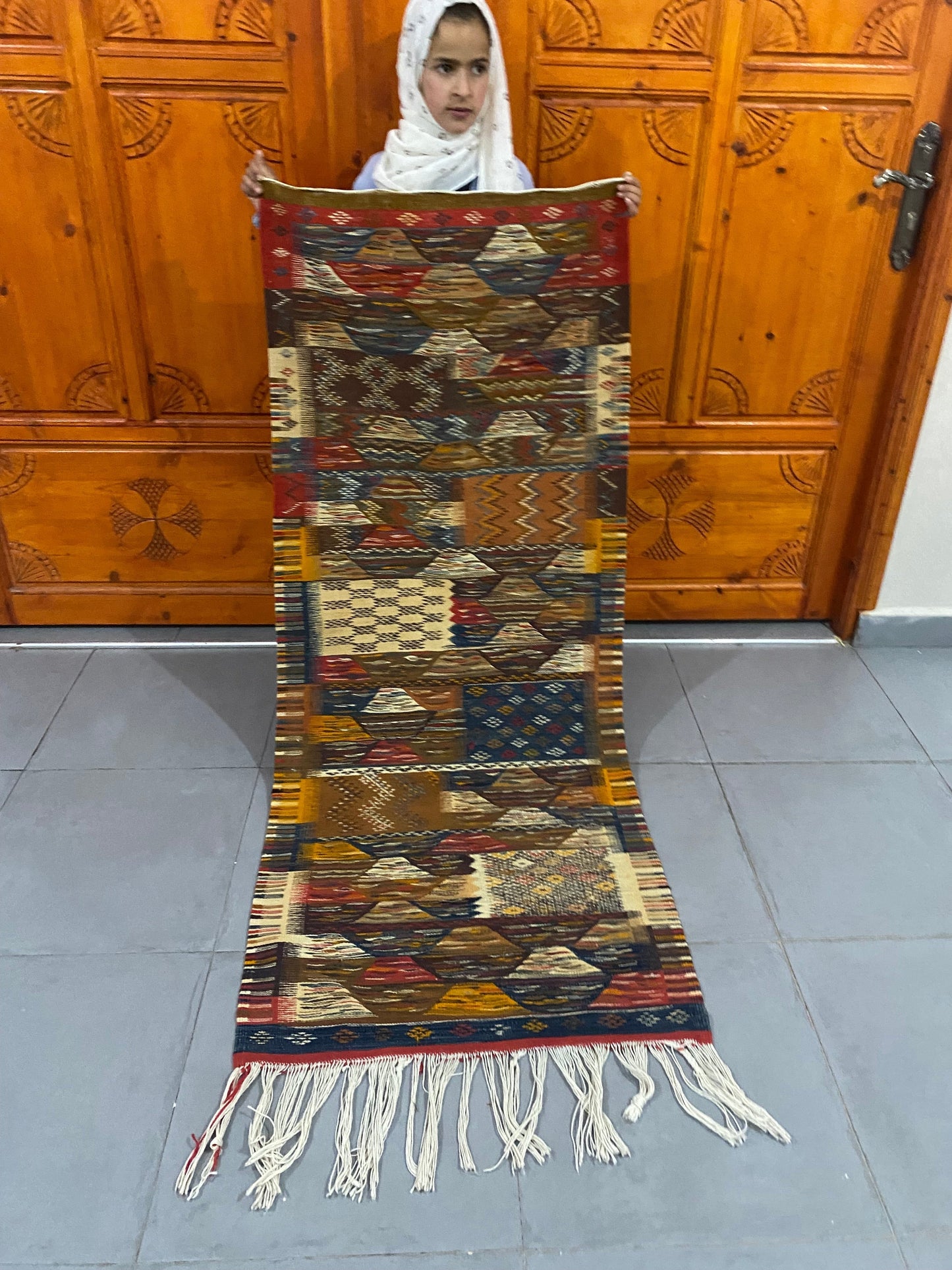 Moroccan  Kilim  handmade 100%wool berber  rugs  size is