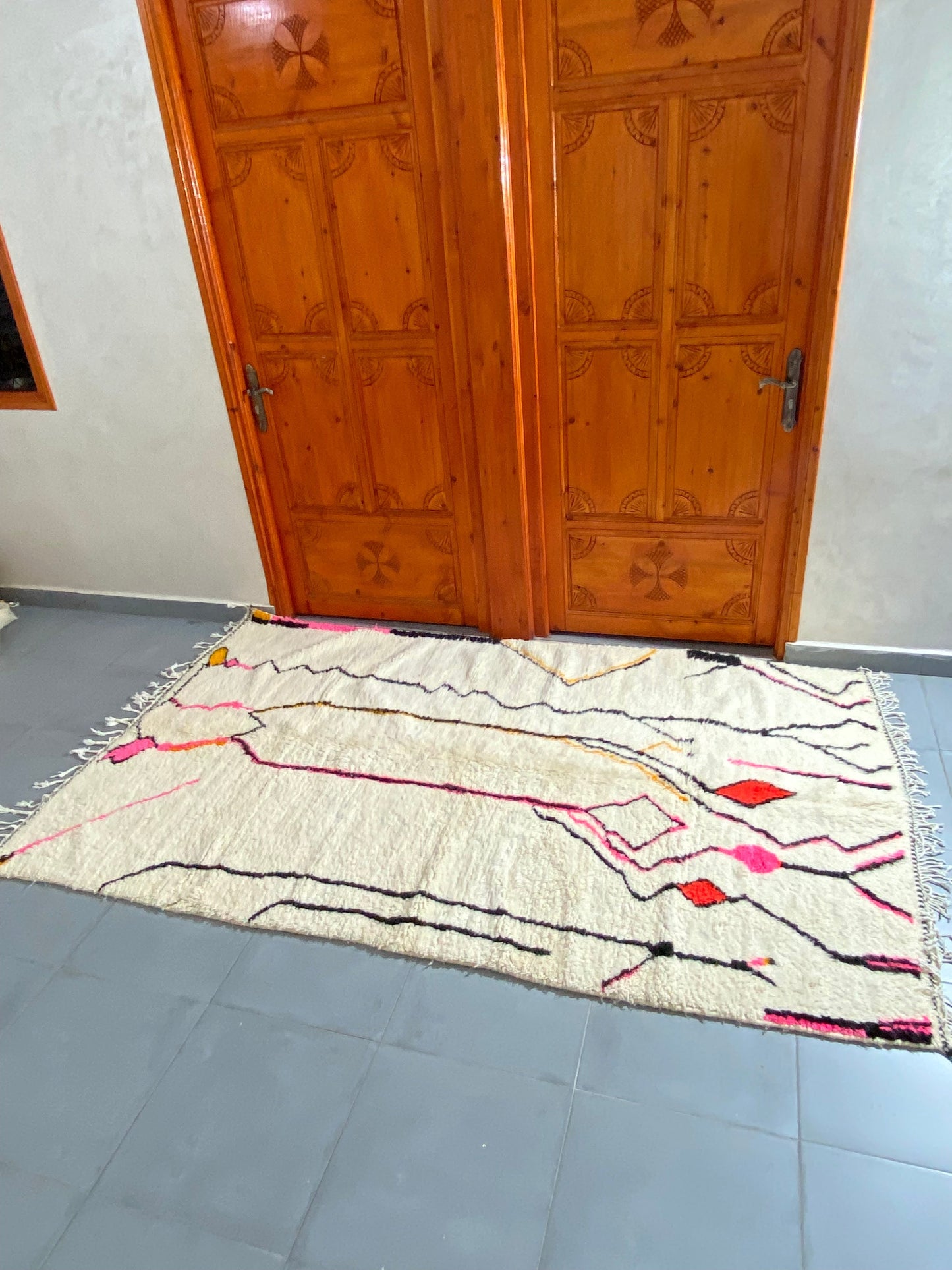 Azilal Carpets are traditional handwoven rugs  rugs handmade hand woven rugs	 hand knotted wool rugrugs vintage size is 230x150 cm