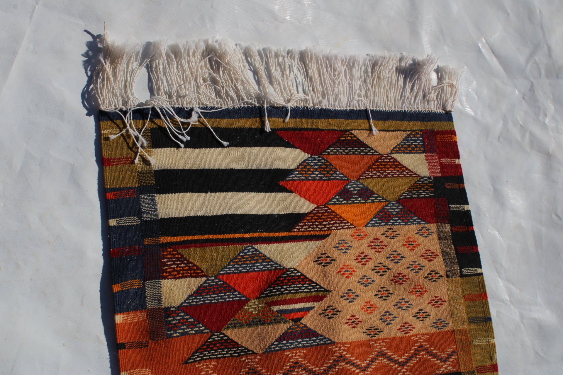 Authentic Moroccan Berber Kilim Rug  Picasso Taznakht T63. Handmade tribal rug, expertly woven with traditional craftsmanship 120x060 cm