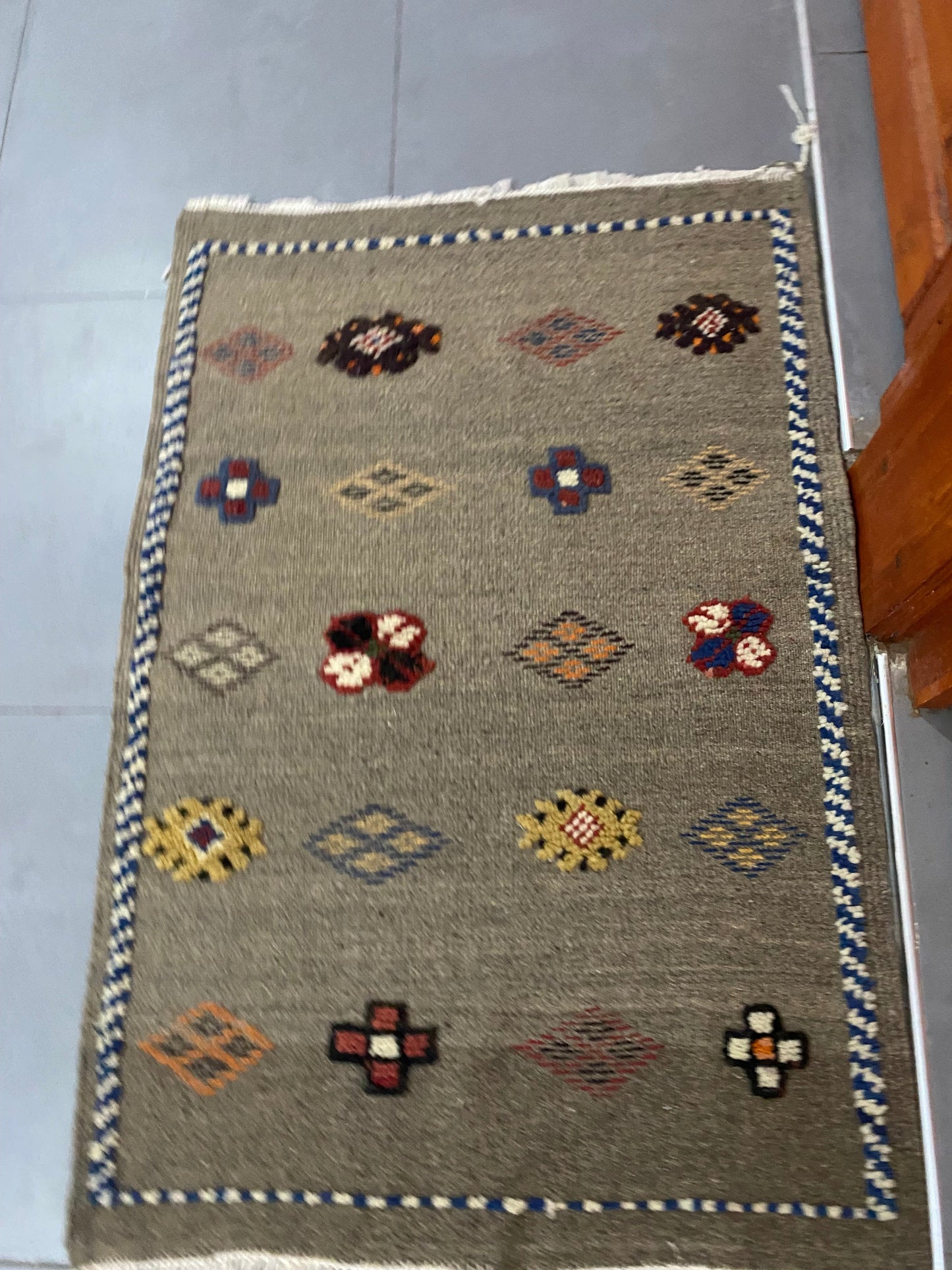 Moroccan  Kilim  handmade 100%wool berber  rugs  size is