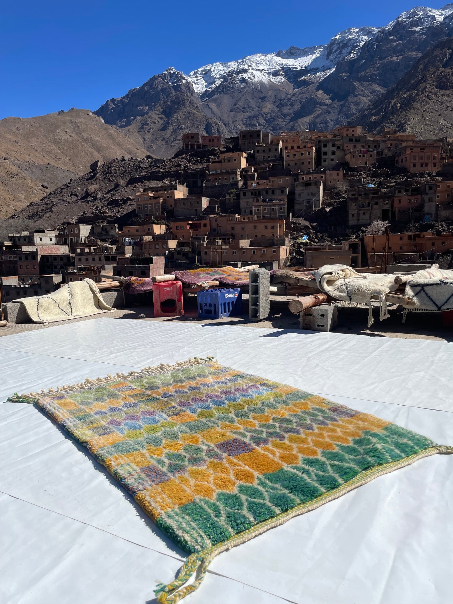 Beni colors carpet woven in atla mountain Berber rug, carpets Berber, wool rugs, 100%wool, size is 160x100 cm in stock