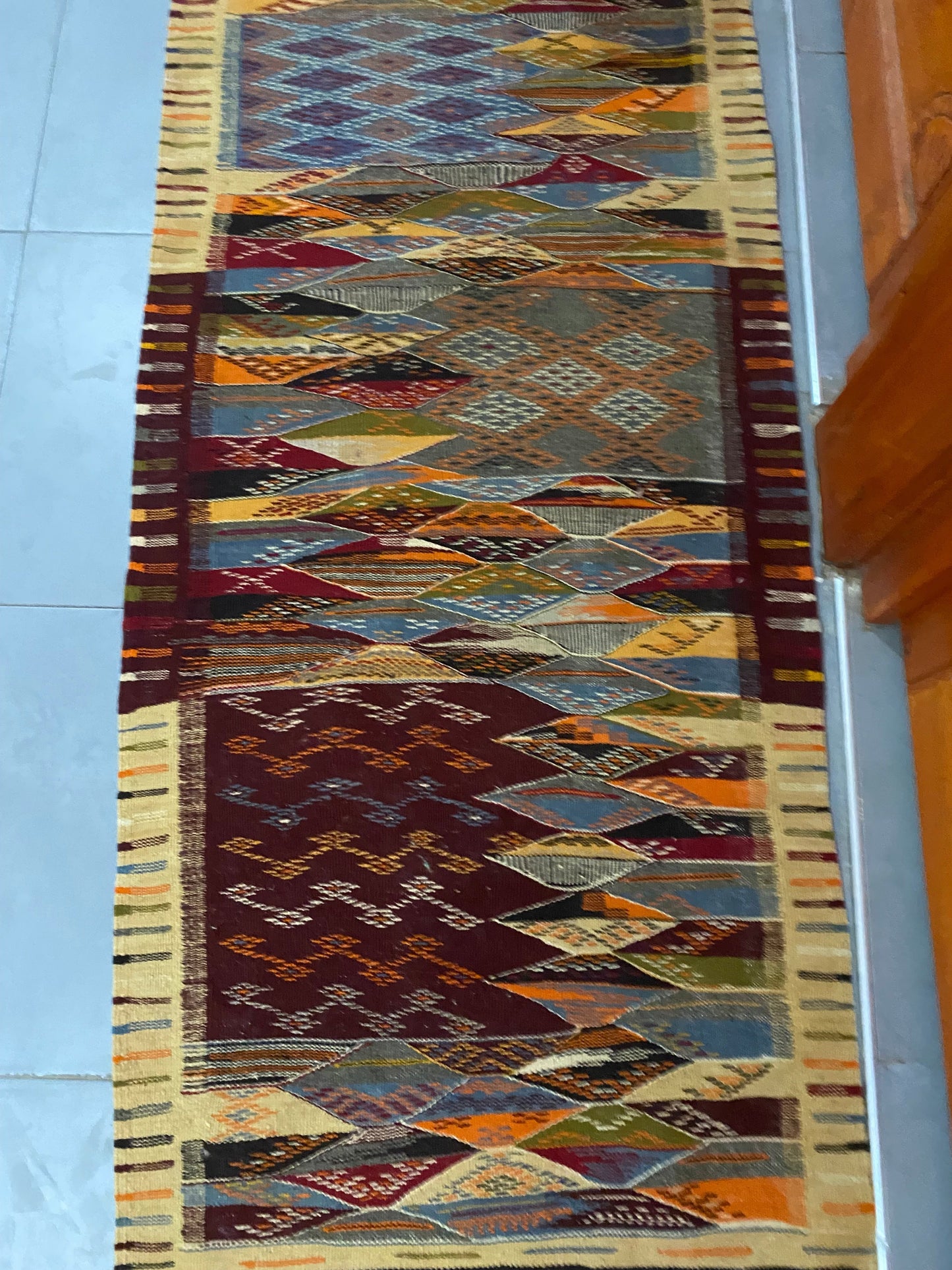 Moroccan  Kilim  handmade 100%wool berber  rugs  size is