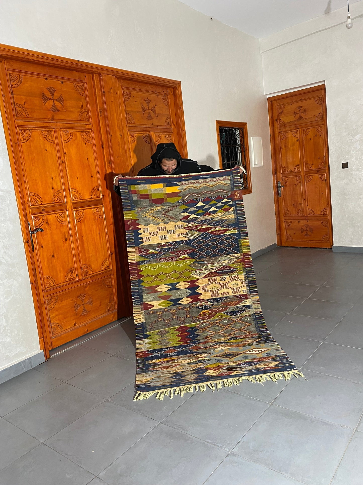 Moroccan  Kilim  handmade 100%wool berber  rugs size is 210x110 cm