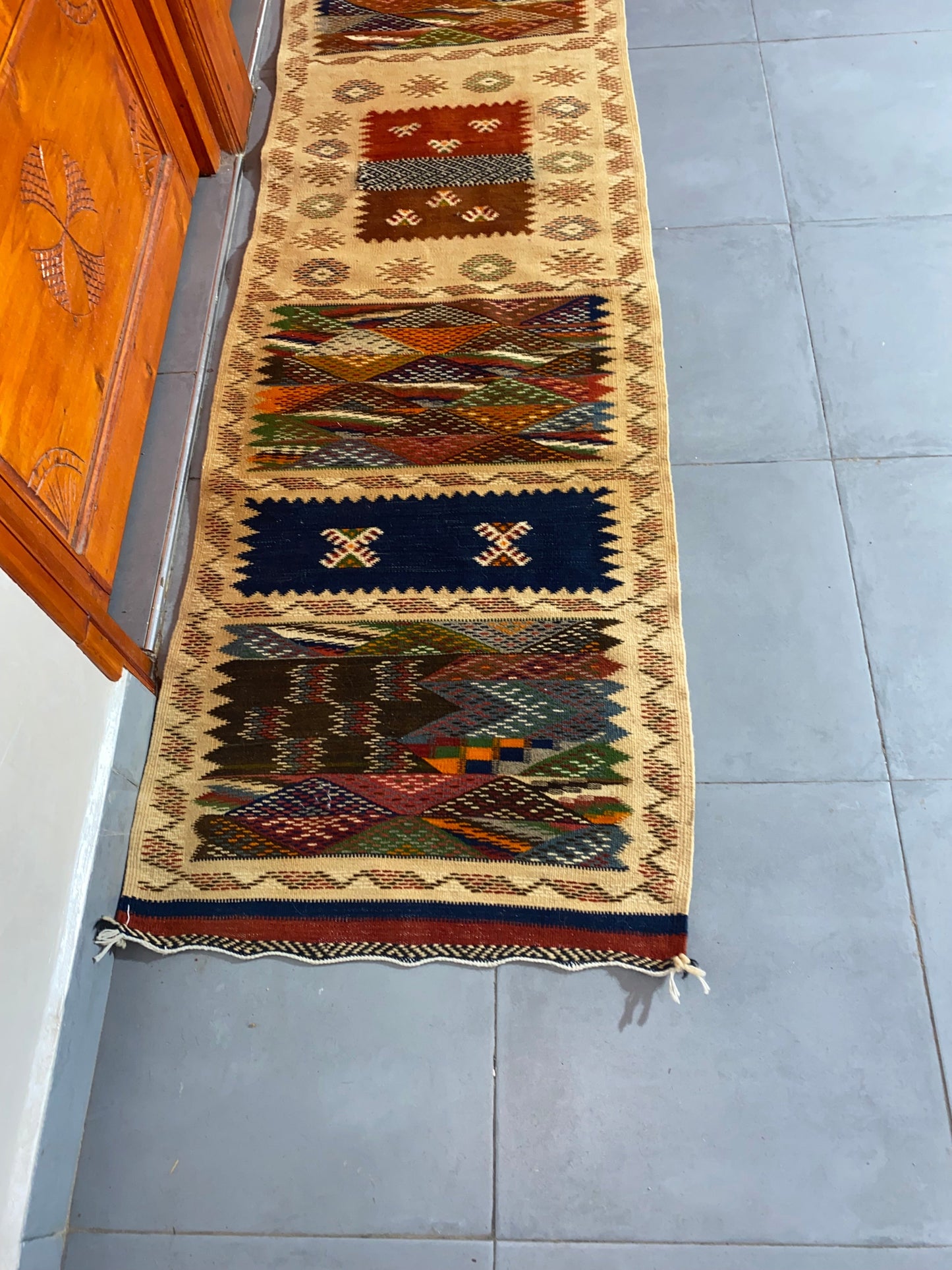 Moroccan  Kilim  handmade 100%wool berber  rugs. size is 250x60 cm