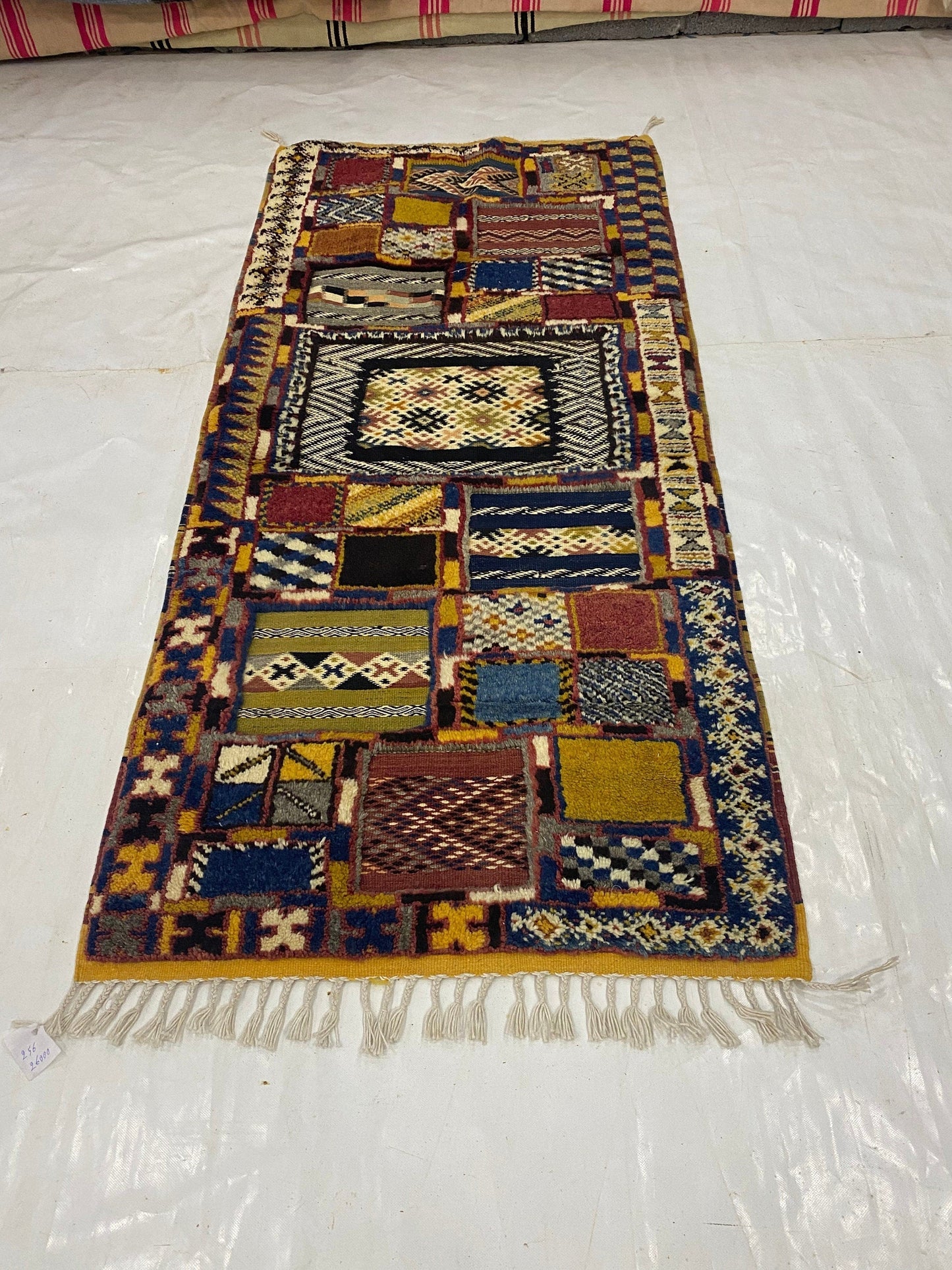 Moroccan carpet Berber rug handmade carpet’s woman’s woven rugs %wool handcrafted.   Size 185x80 cm