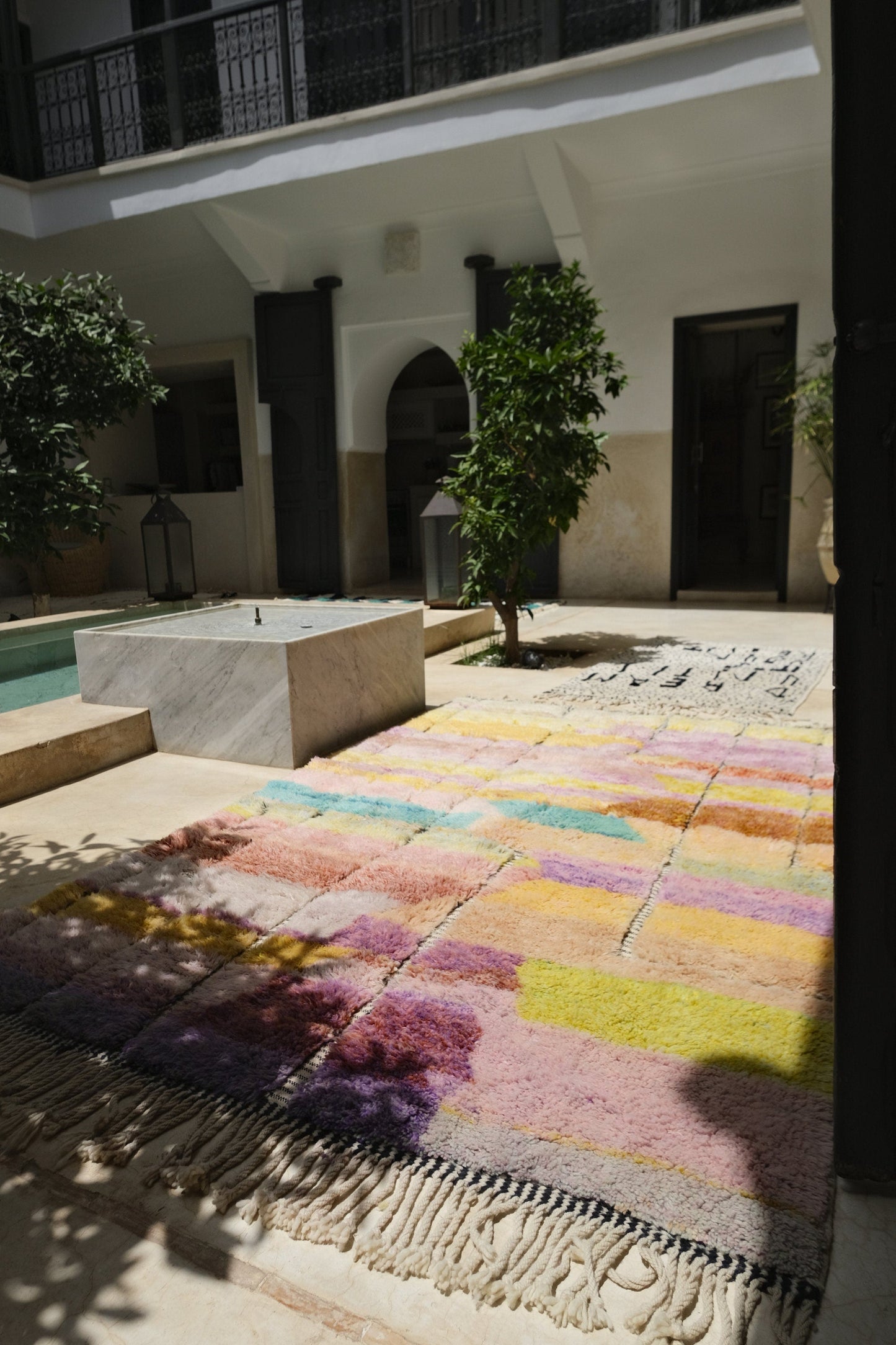 1 Woven Dreams: Moroccan Beni Ourain Rugs for Timeless Style"