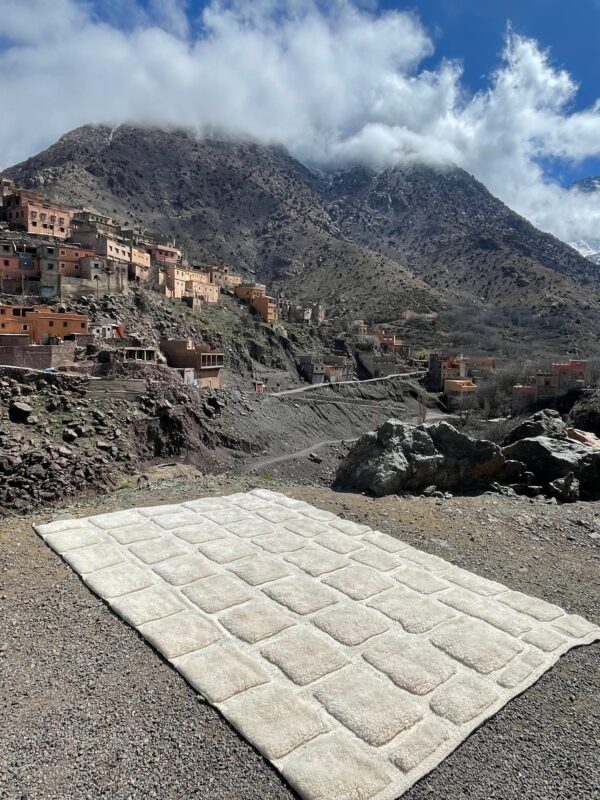 Handmade Beni Ourain Rug –  Minimalist & Boho Chic Vintage Beni Ourain Rug –  available to ship size is 10x7 feet.   300x200 cm - Image 4