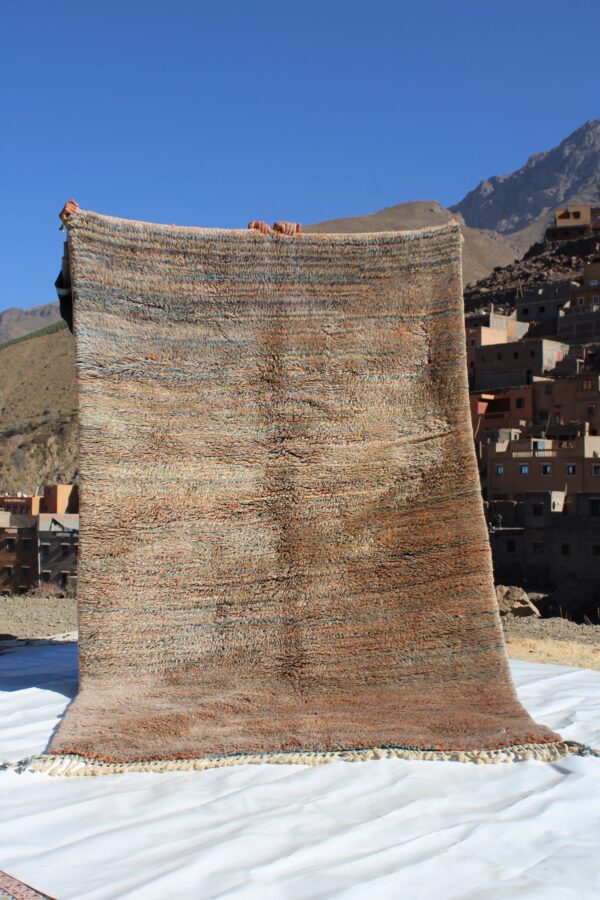 Beni Ourain rugs originate from the Atlas Mountains of Morocco and are characterized by their distinctive, neutral-toned, and geometric designs. These handwoven rugs often feature a plush pile and are made by the Berber tribes,  size is 250x155 cm - Image 2