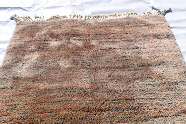 Beni Ourain rugs originate from the Atlas Mountains of Morocco and are characterized by their distinctive, neutral-toned, and geometric designs. These handwoven rugs often feature a plush pile and are made by the Berber tribes,  size is 250x155 cm - Image 6