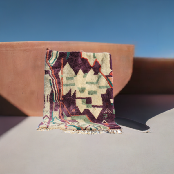 Beni Ourain rugs originate from the Atlas Mountains of Morocco and are characterized by their distinctive, neutral-toned, and geometric designs. These handwoven rugs often feature a plush pile and are made by the Berber tribes,  size is 224x160 cm - Image 4